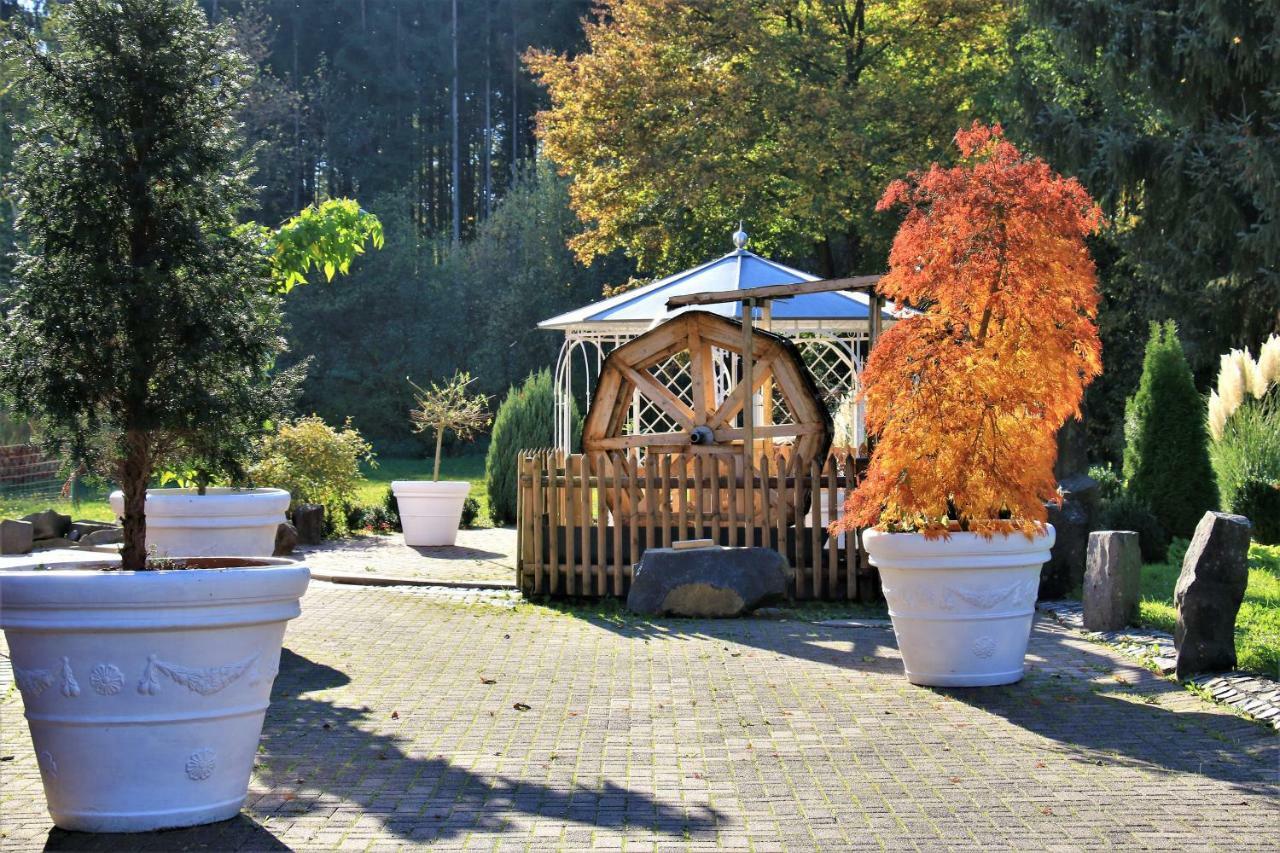 Studentenmuehle Hotel - Restaurant Nomborn Exterior foto